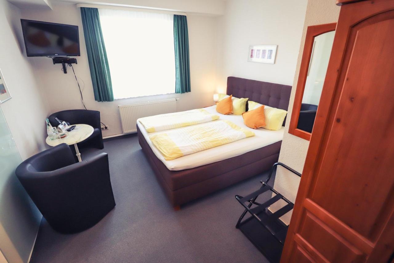 Hotel Schoene Aussicht Masserberg Extérieur photo